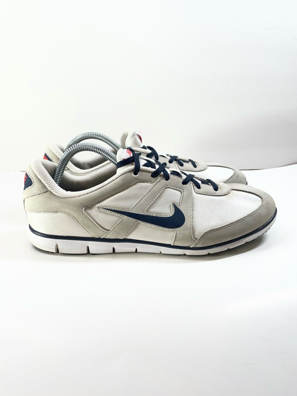 Nike Oceania NM men running shoe Size US 11 443937-101